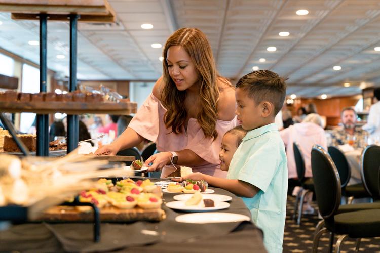Mother’s Day Brunch Cruise
