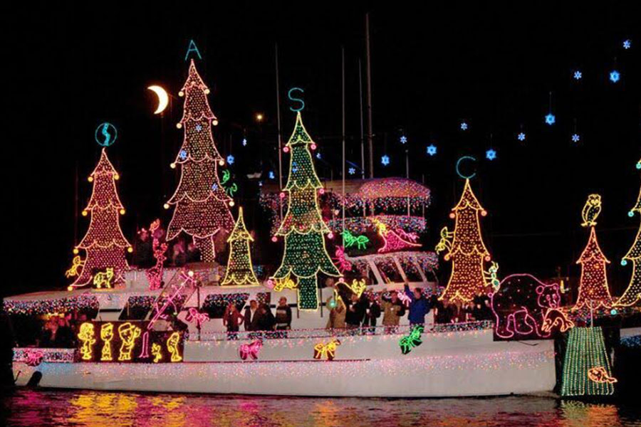 San Diego Bay Parade of Lights Cruises 