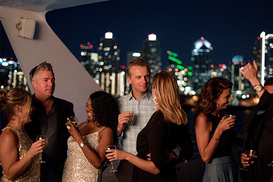 New Year&#039;s Eve Dinner Cruise | Flagship Cruises &amp; Events