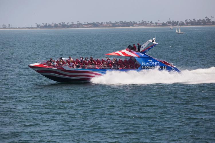 speed boat on san diego bay